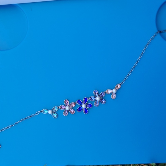 Blue and Silver Floral Necklace - Picture 2 of 3